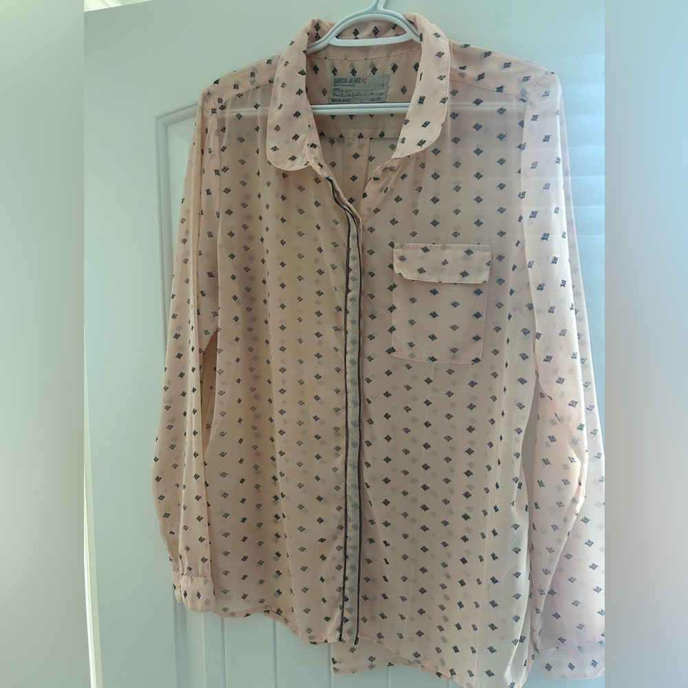 Sheer Garcia Blouse with Black Diamond Pattern